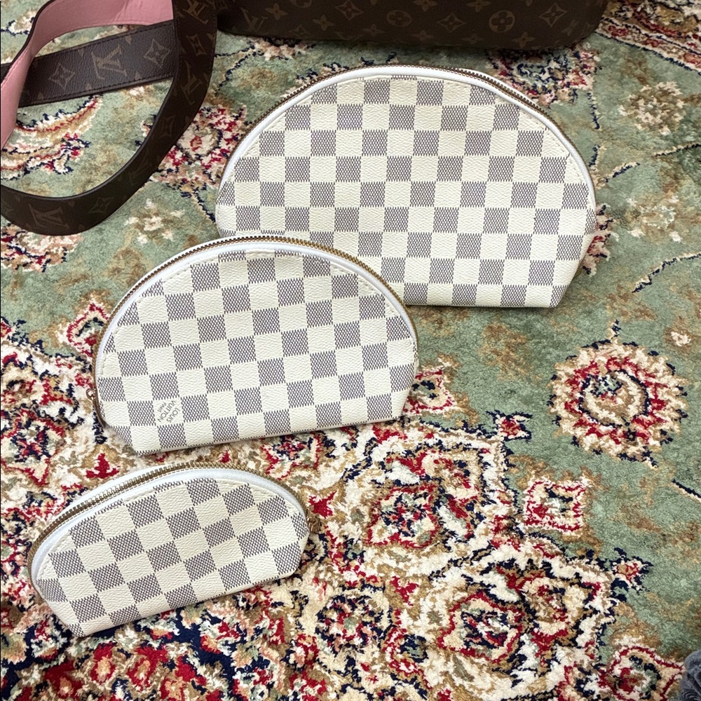 3 makeup bags